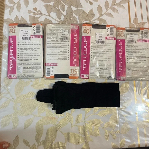 4 pairs L'ELEDUE 40/50den Socks/ knee socks BLACK +1 pair lace knee socks Italy - Picture 2 of 4